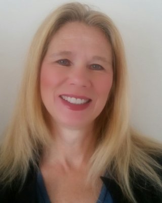 Angelika Emery profile image